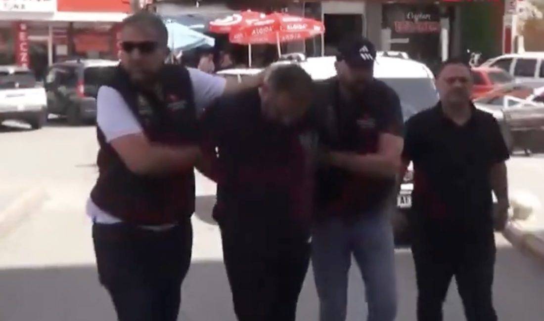 Kahramanmaraş’ta bir özel hastanede görev yapan tıbbi sekreter Eser Karaca,